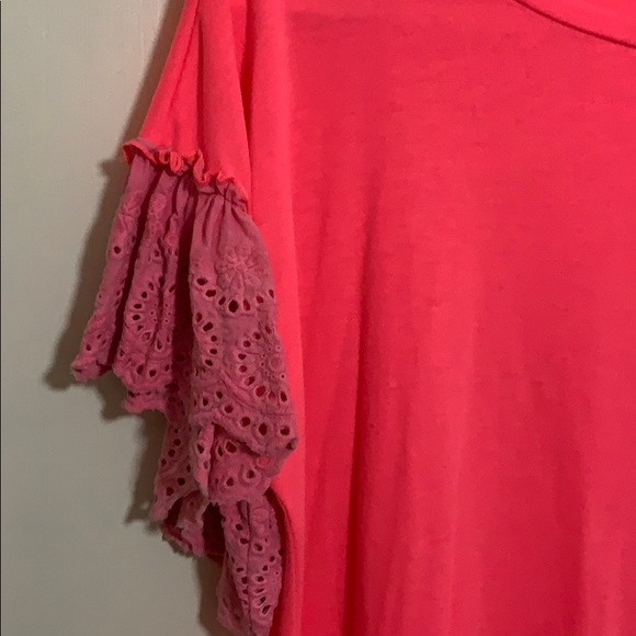 Tee - Picture 2 of 3